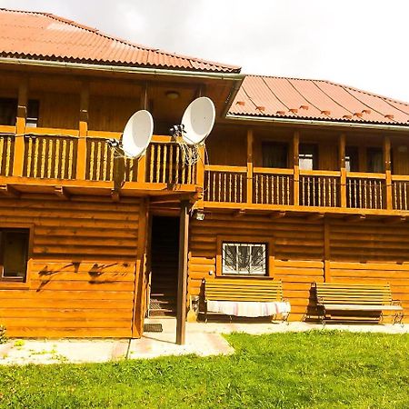 U Yaremyna Mykulychyn Exterior photo